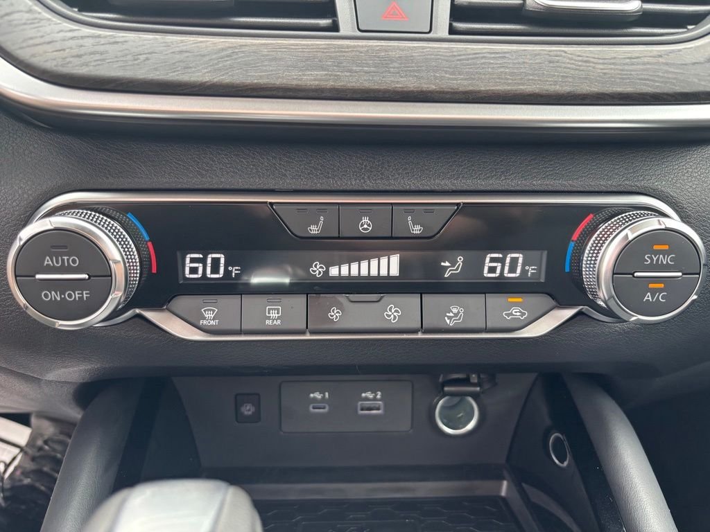 Used 2025 Silver Nissan 2.5 SL image 14
