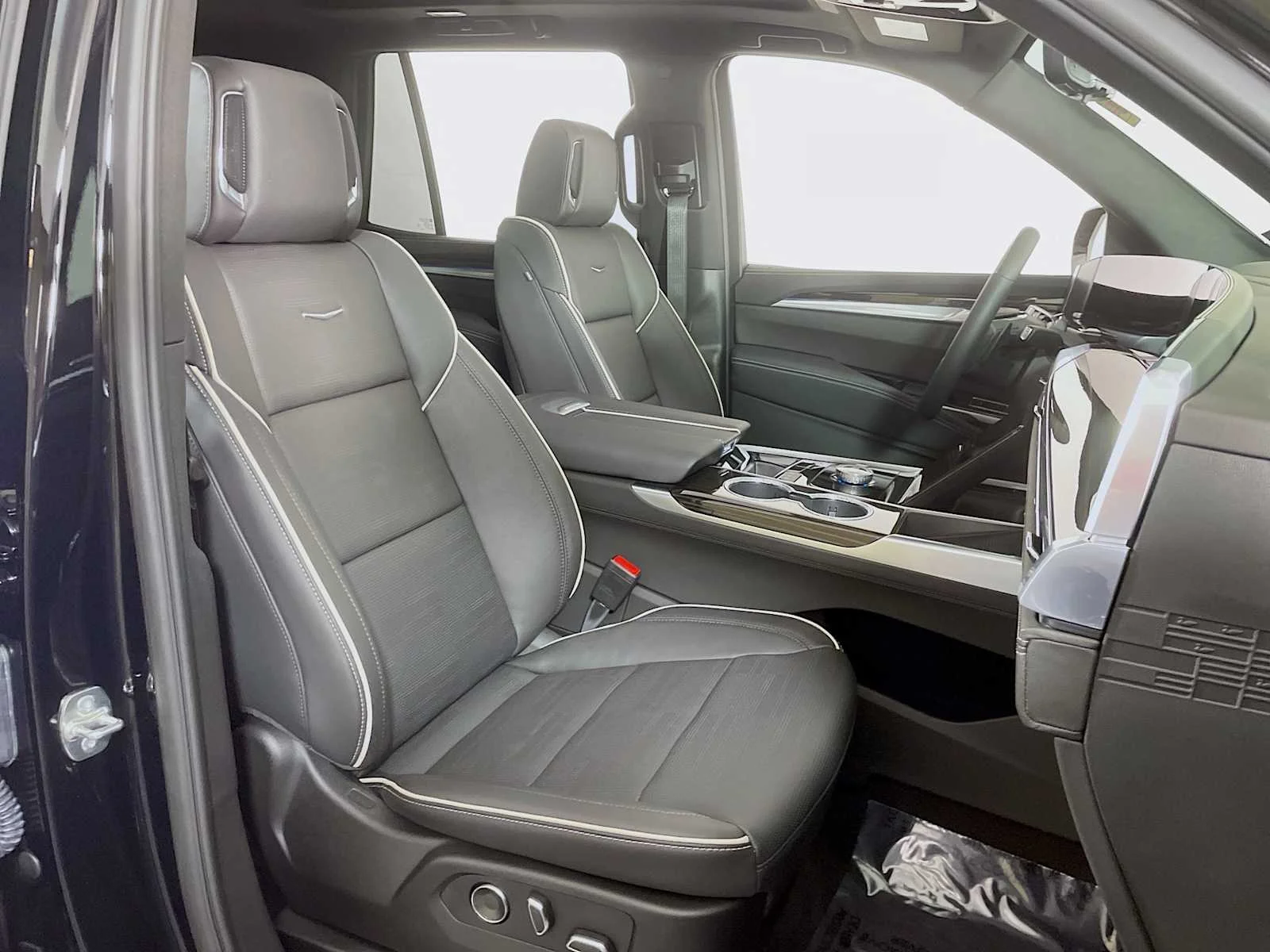 New 2026 Black Raven Cadillac Luxury image 29