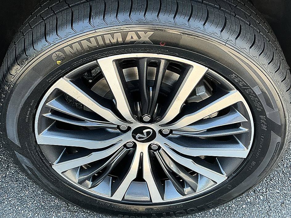 Used 2025 Warm Titanium INFINITI SENSORY image 10