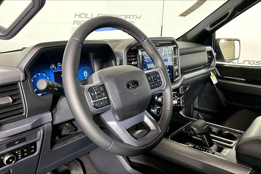 New 2026 Oxford White Ford XLT image 6