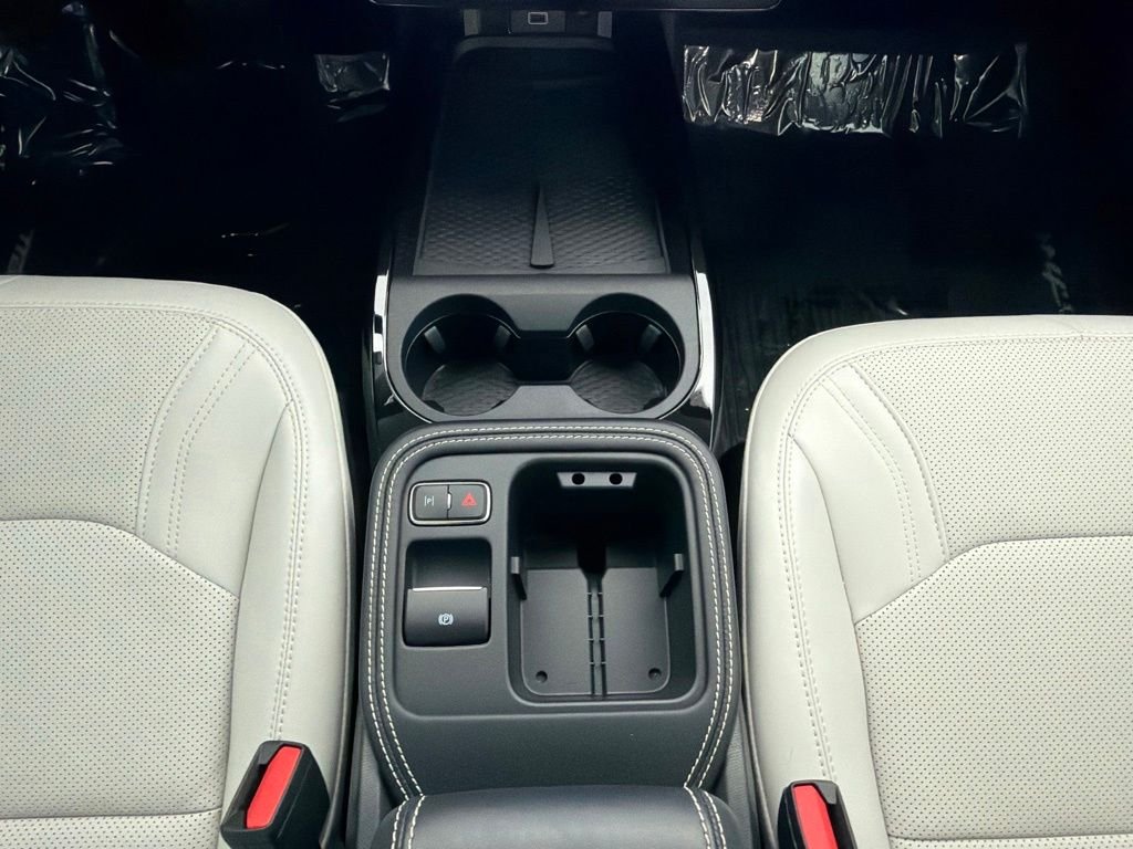 Used 2025 Shadow Black Ford Premium image 30