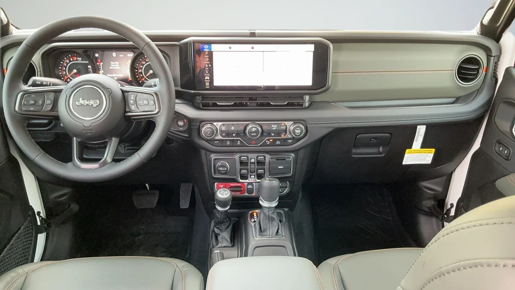 New 2026 Bright White Clear-Coat Exterior Paint Jeep Mojave X image 7