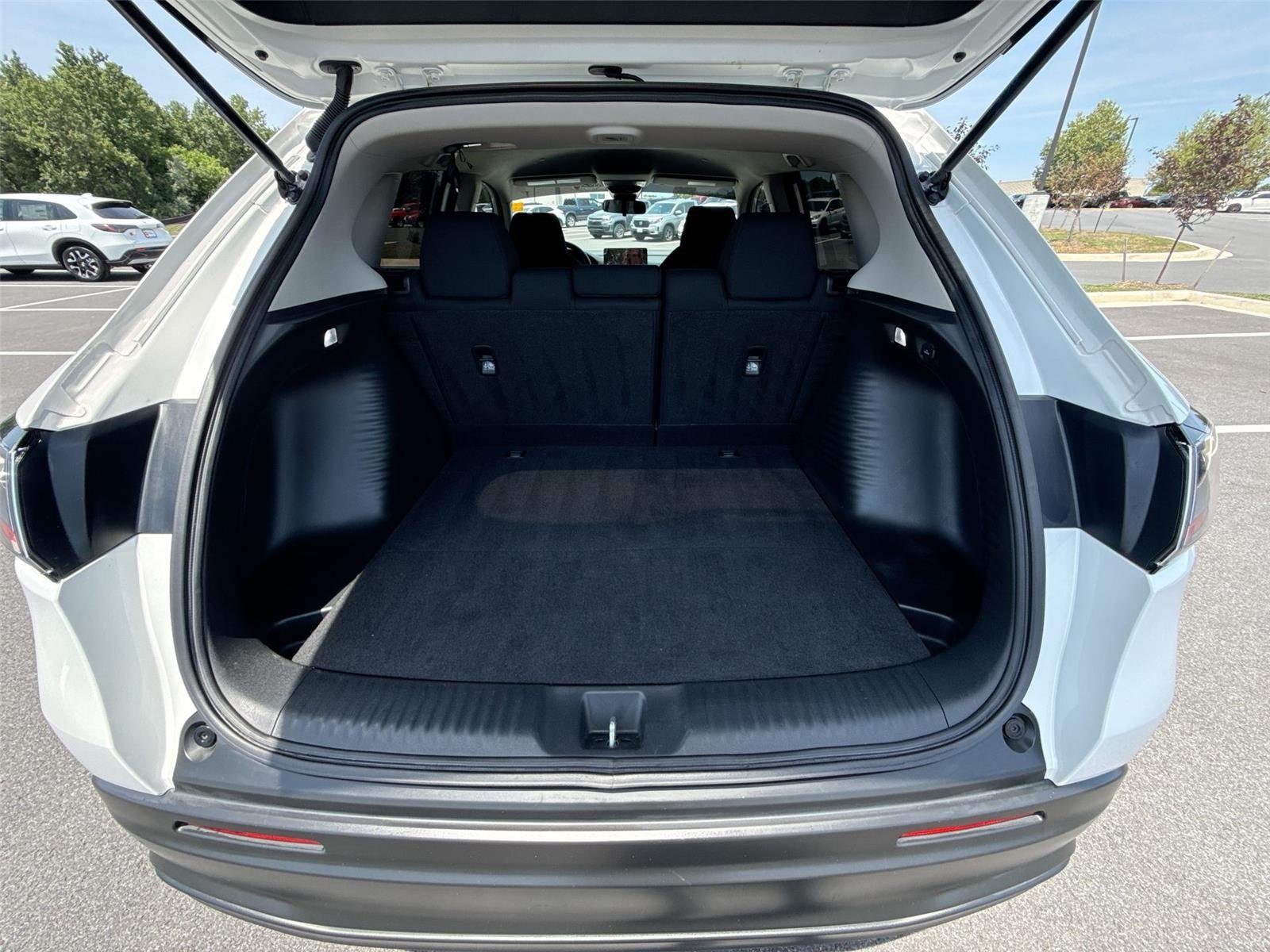 2025 Honda HR-V LX - Photo 17