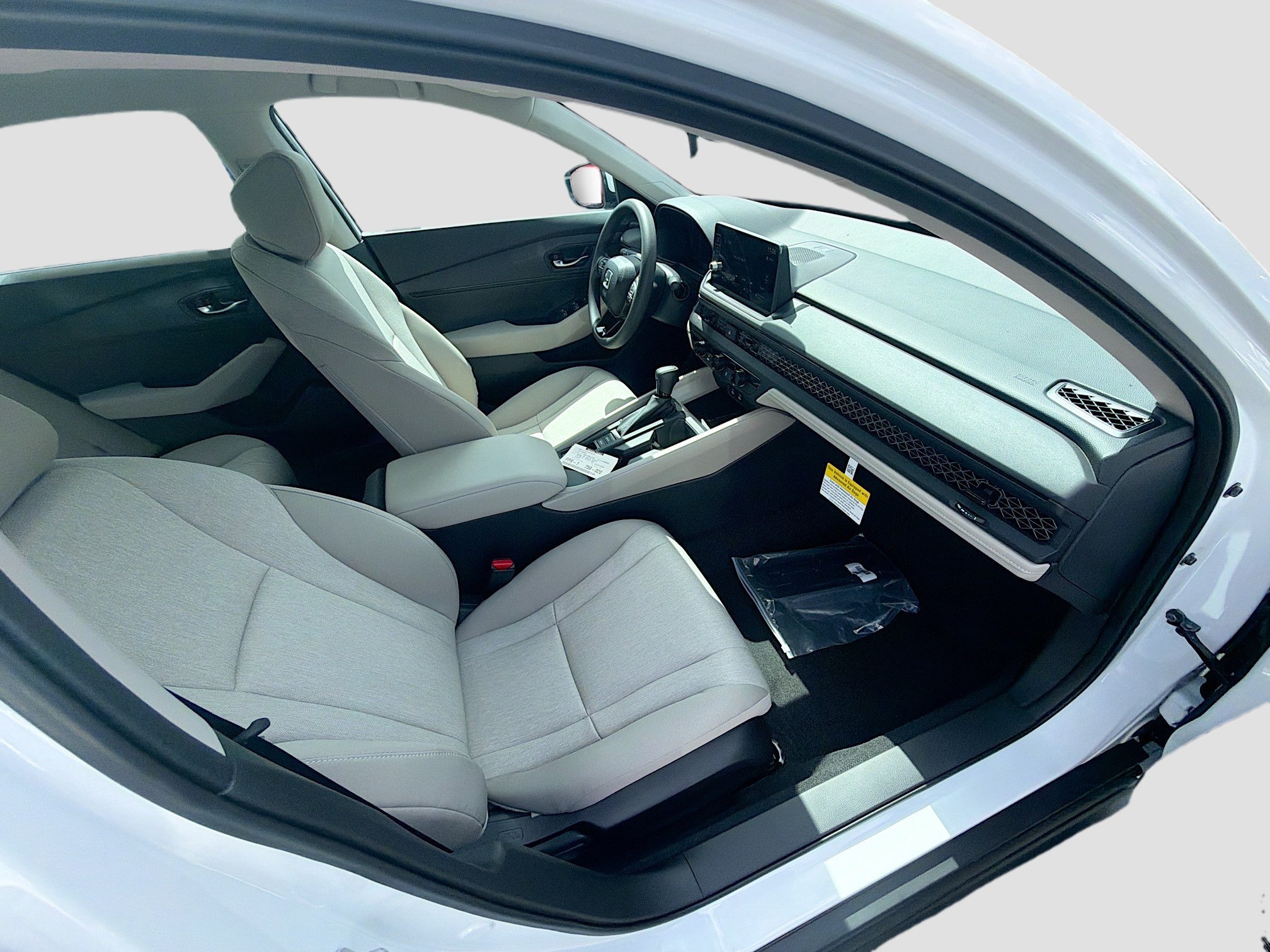 New 2026 Platinum White Pearl Honda LX image 22