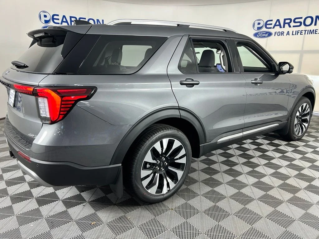 New 2026 Carbonized Gray Metallic Ford Platinum™ image 5
