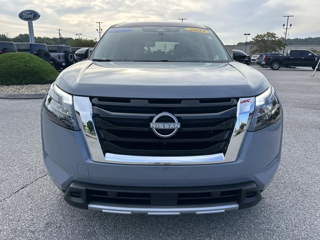 Certified Used 2025 Boulder Gray Metallic Nissan Platinum image 8