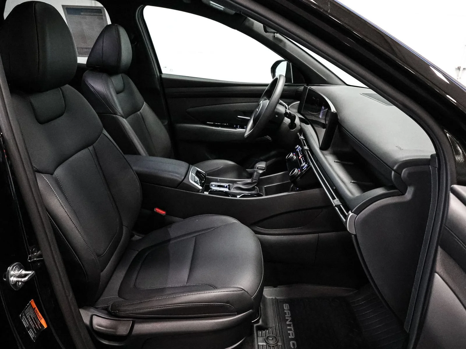 Used 2025 Black Hyundai SEL Activity image 22