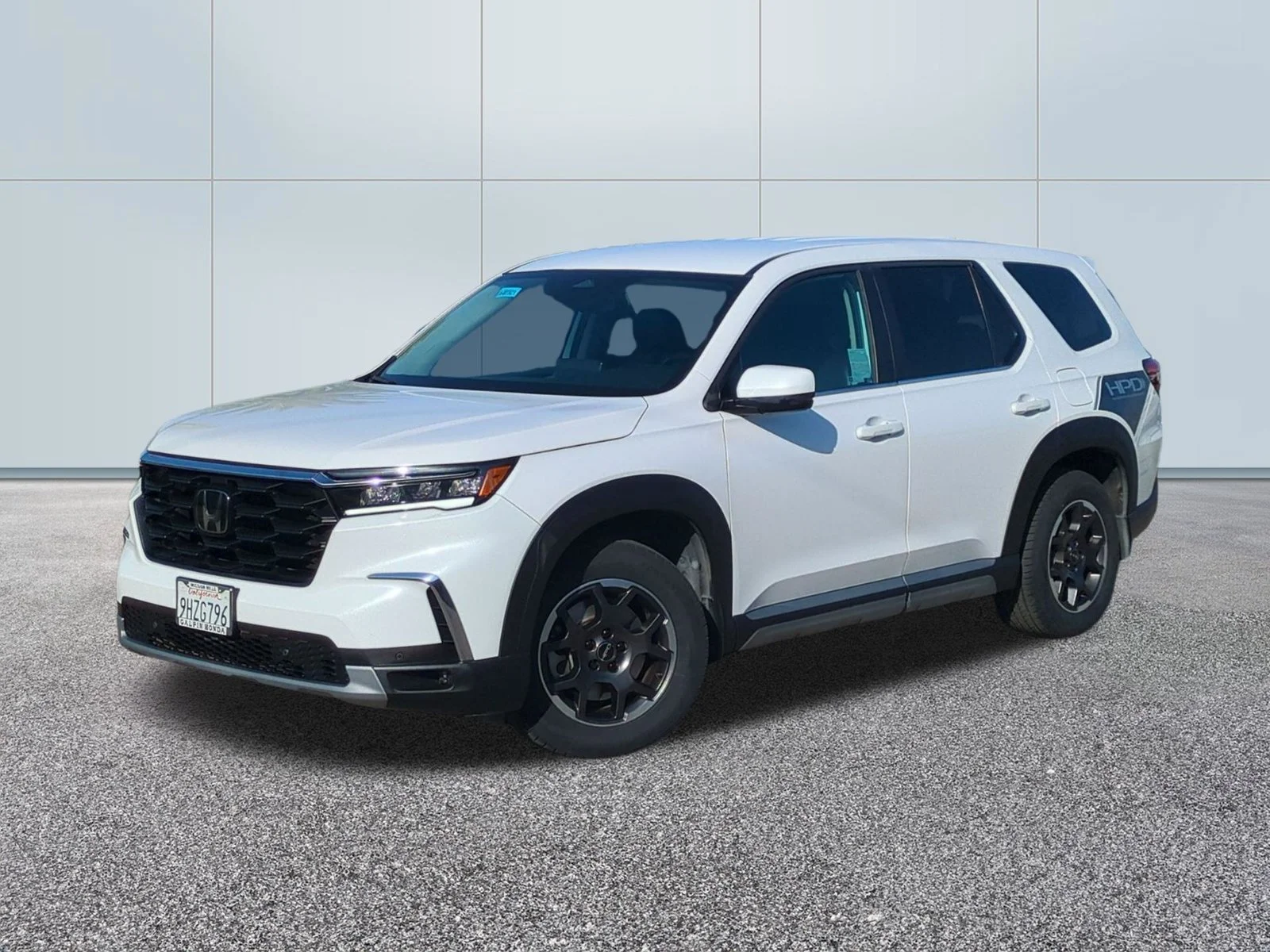 Used 2023 White Honda EX-L image 1