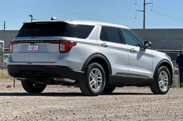 New 2026 Space White Metallic Ford Active 100A image 4