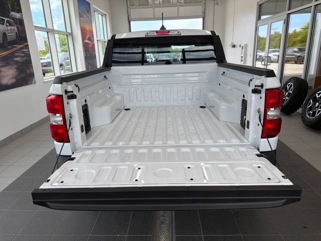 New 2026 Oxford White Ford XLT image 10
