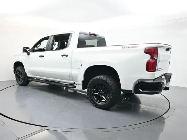 2024 Chevrolet Silverado 1500 LT Trail Boss - Photo 2