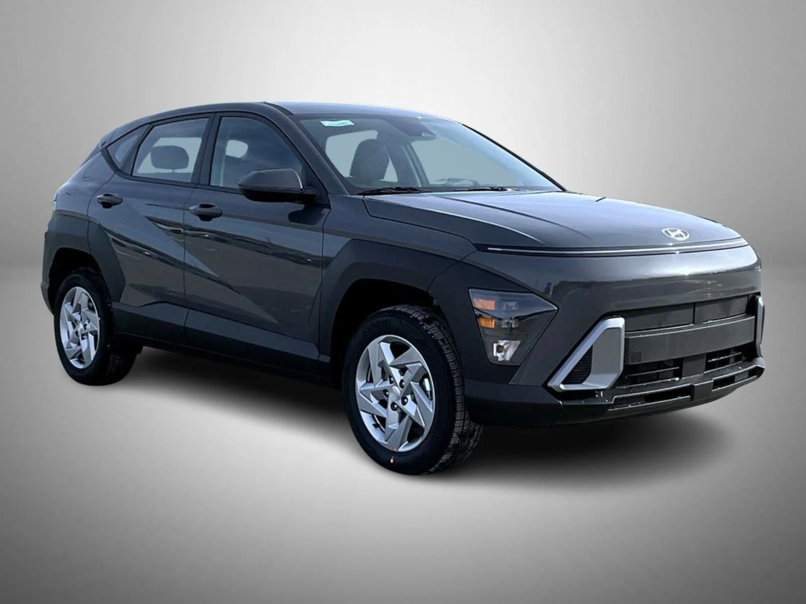 New 2026 Gray Hyundai SE image 3