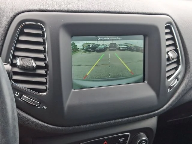 Used 2019 Silver Jeep Sport image 24