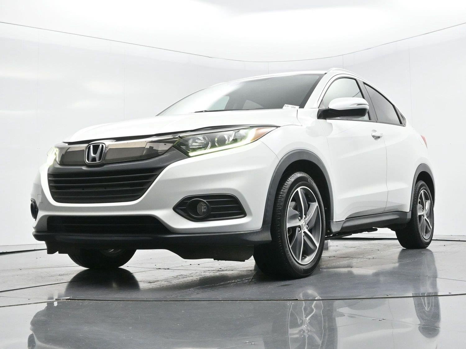 Used 2022 Platinum White Pearl Honda EX-L image 40