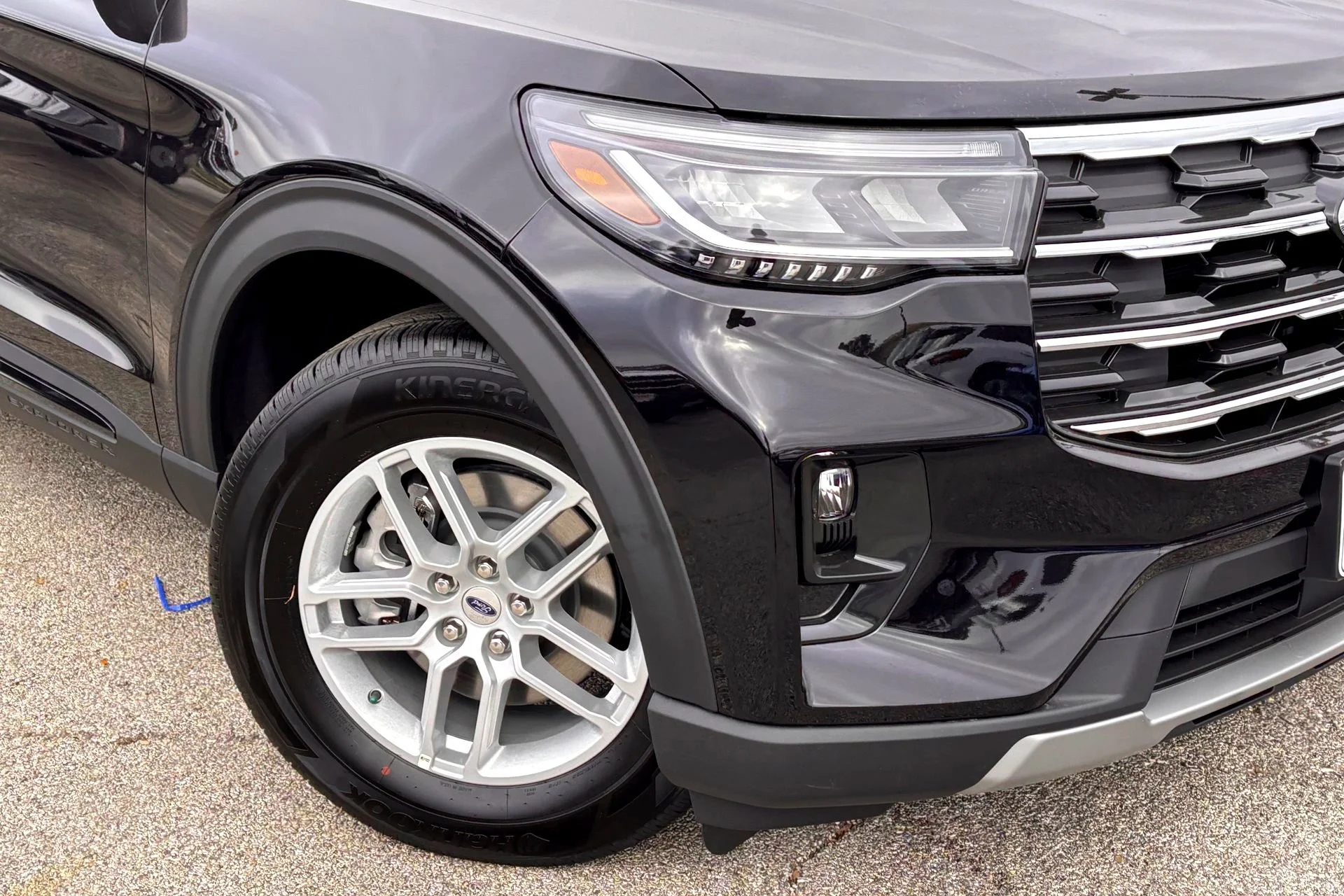 New 2026 Agate Black Metallic Ford Active image 3