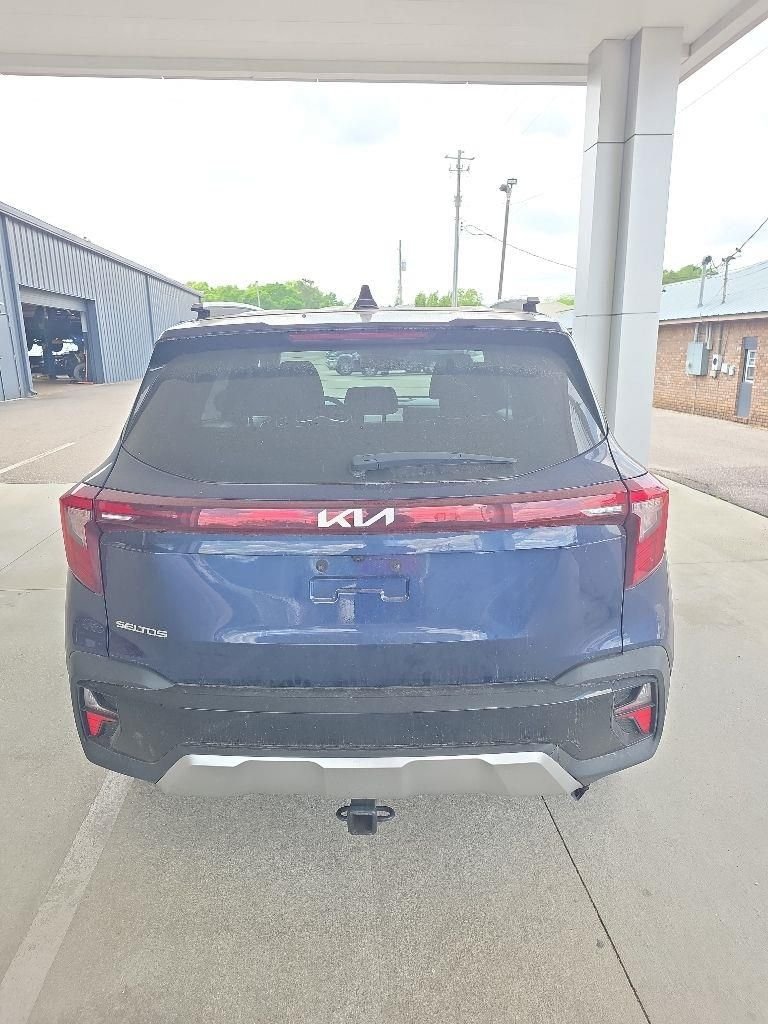 Used 2024 Blue Kia EX image 4