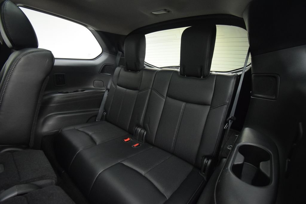 Used 2016 Silver Nissan Platinum image 15