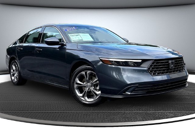Used 2024  Honda EX image 3