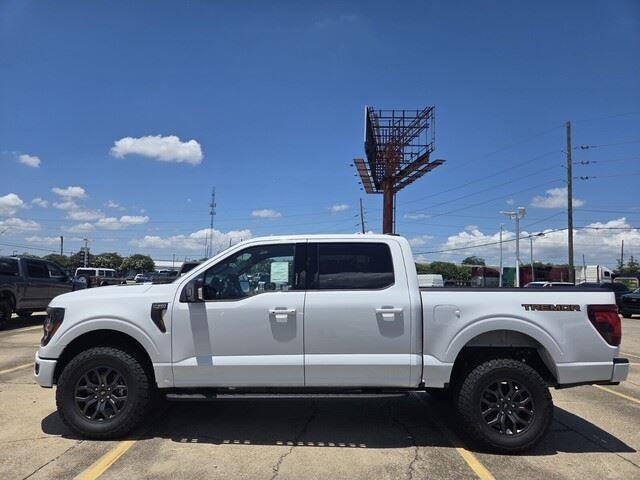 New 2026 Oxford White Ford Tremor® image 2