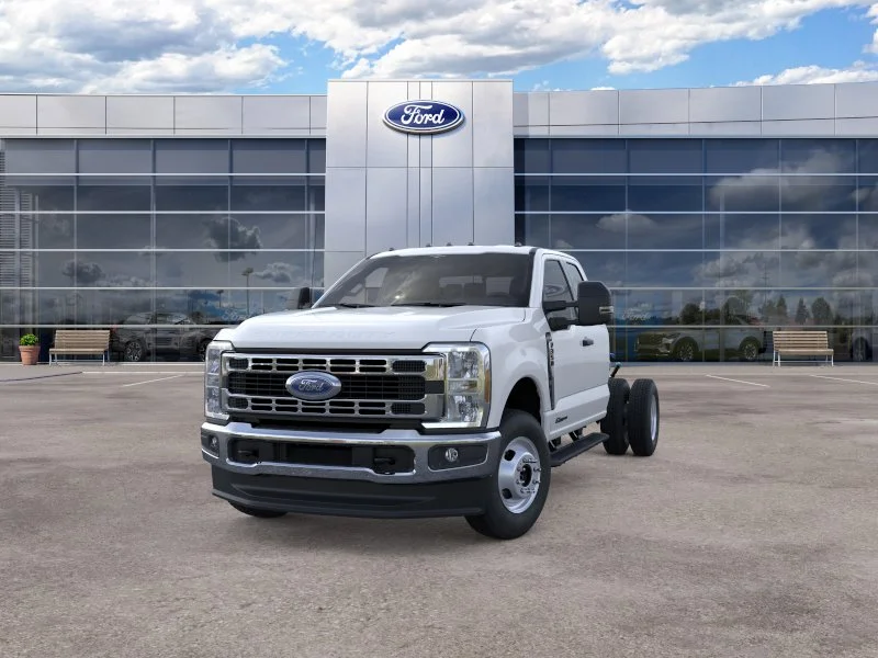 New 2026 Oxford White Ford XL image 32