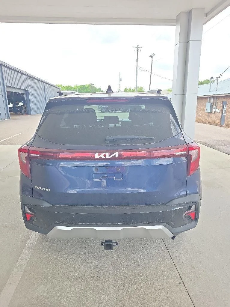 Used 2024 Blue Kia EX image 4