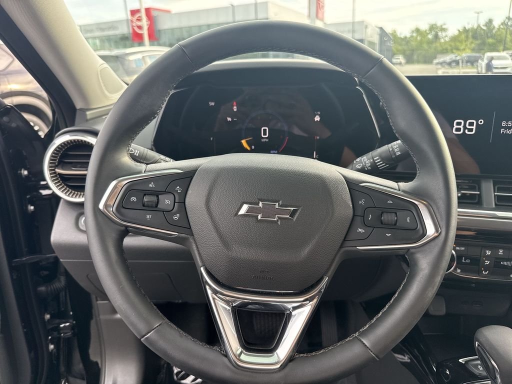 Used 2025 Black Chevrolet ACTIV image 14