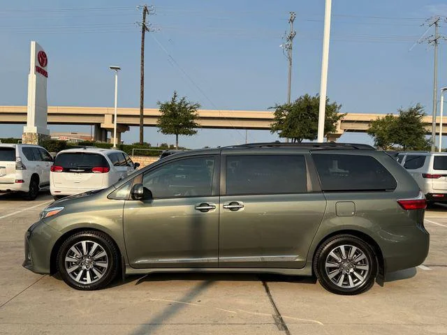 Certified Used 2020 ALUMINA JADE METAL Toyota Limited Premium image 5