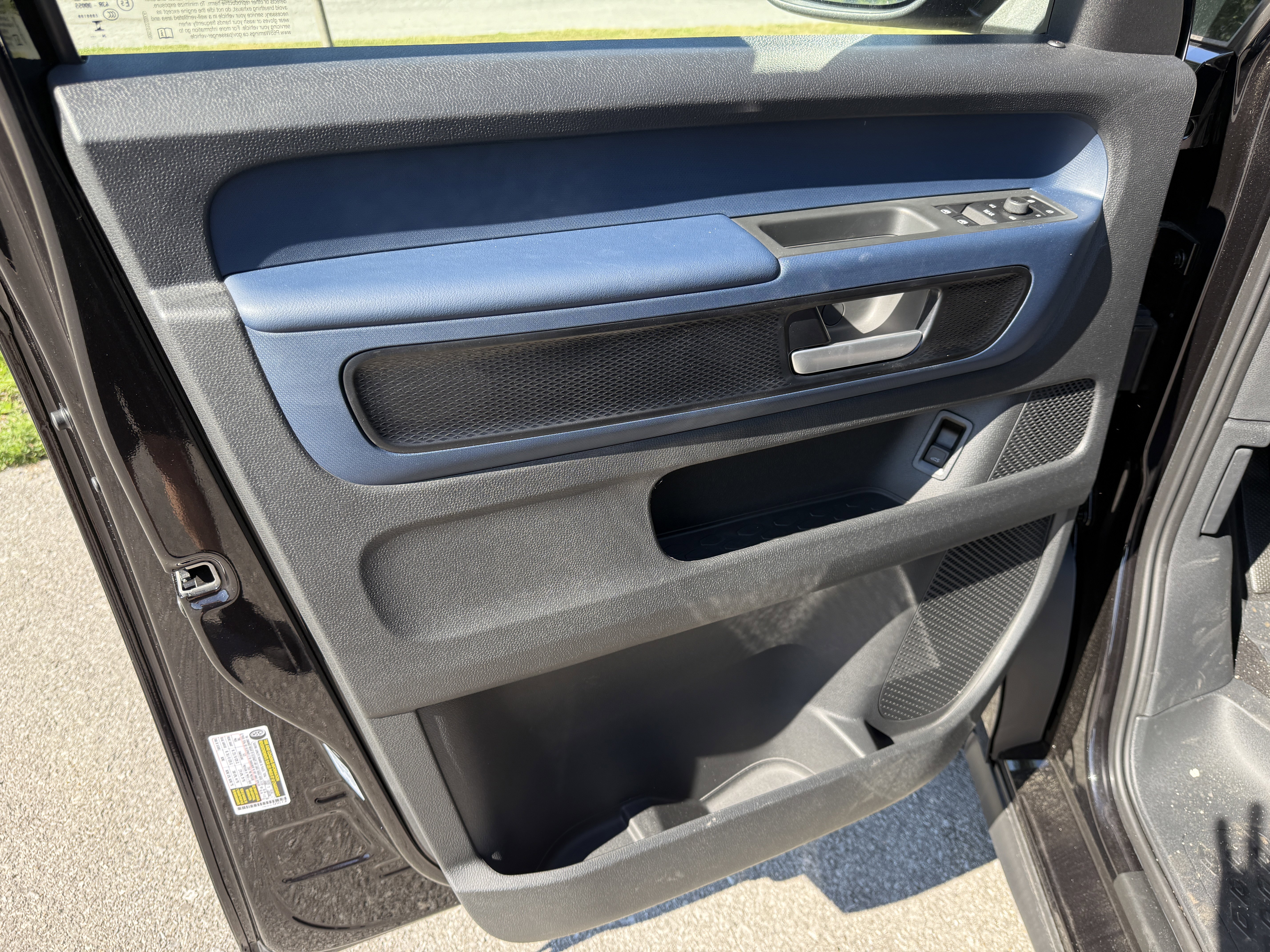 2025 Volkswagen ID. Buzz PRO S - Photo 9