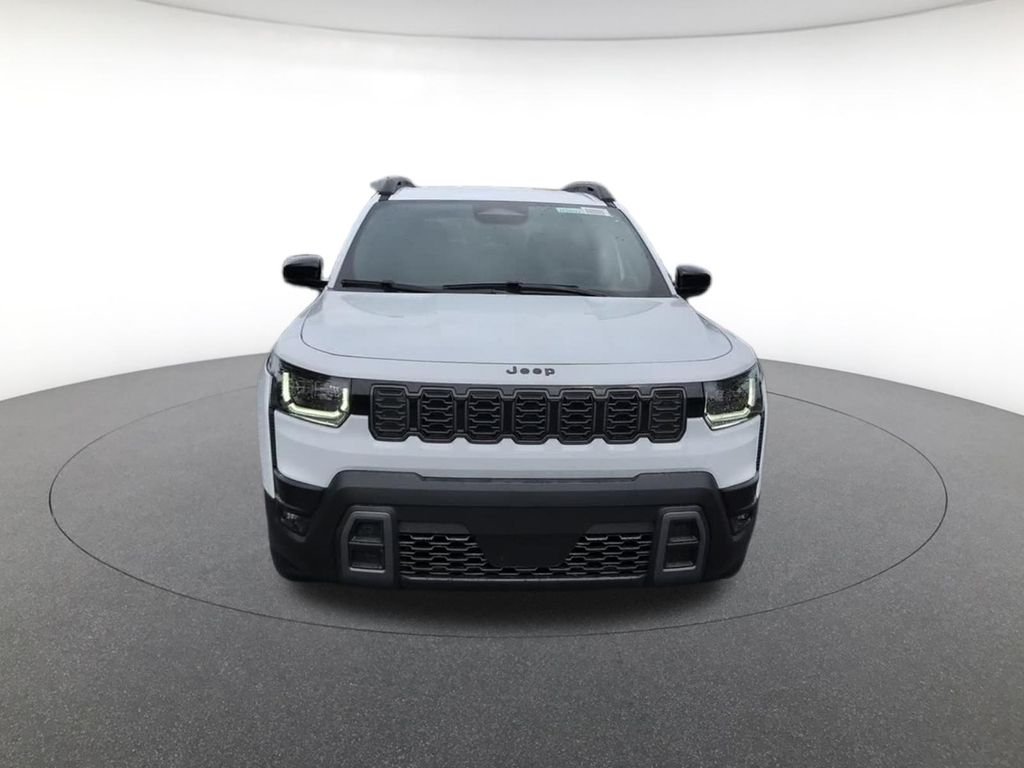 New 2026 Bright White Clear-Coat Exterior Paint Jeep Limited image 17