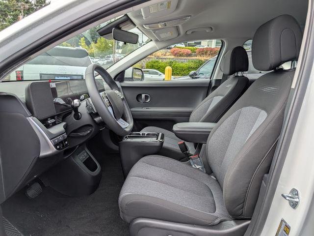 New 2026 White Hyundai SE image 20