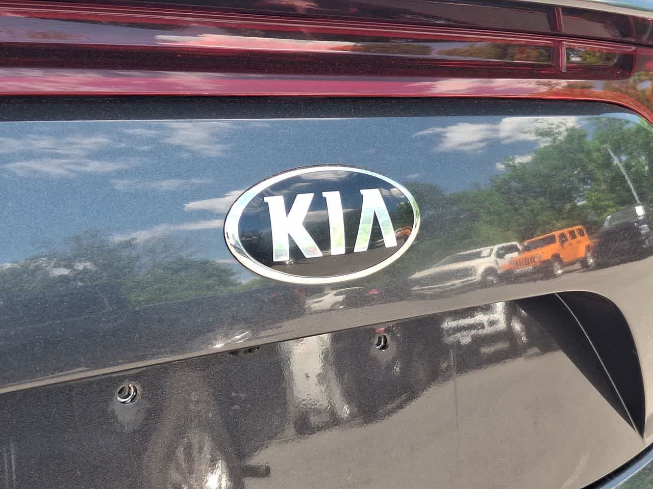 Certified Used 2019 Panthera Metallic Kia Base image 28