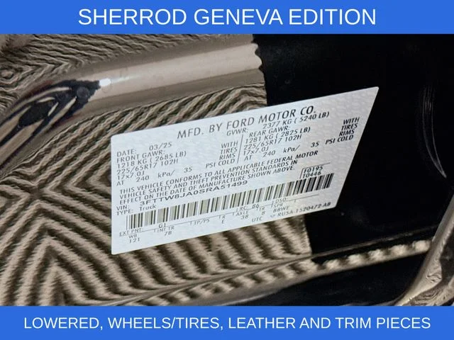 New 2025 Shadow Black Ford XLT image 31