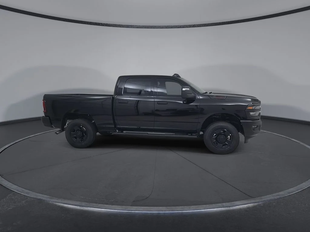 New 2026 Diamond Black Crystal Pearl-Coat Exterior Paint RAM Tradesman image 16