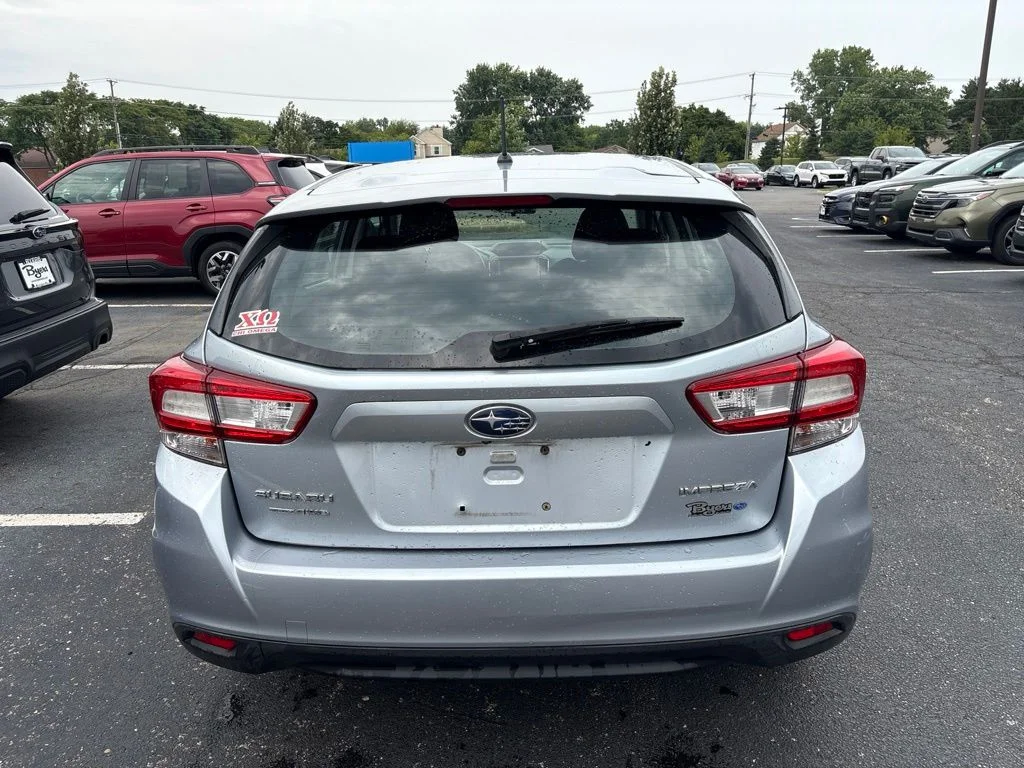 Used 2019 Silver Subaru 2.0i image 4