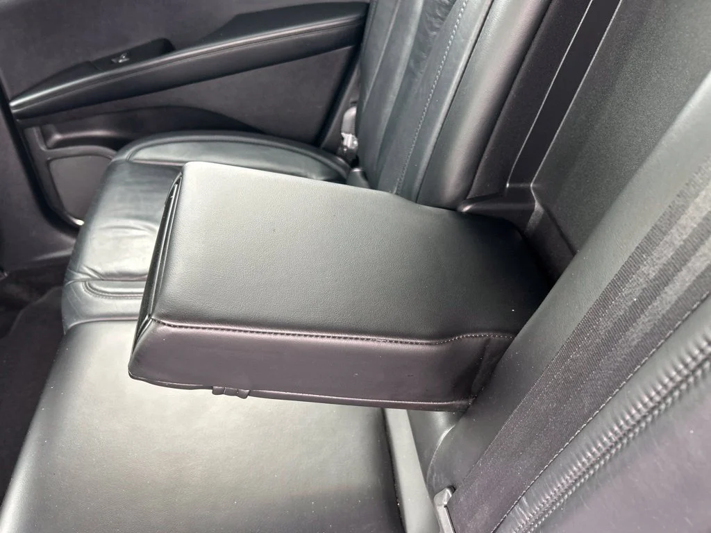 Used 2016 Red Lincoln Select image 28