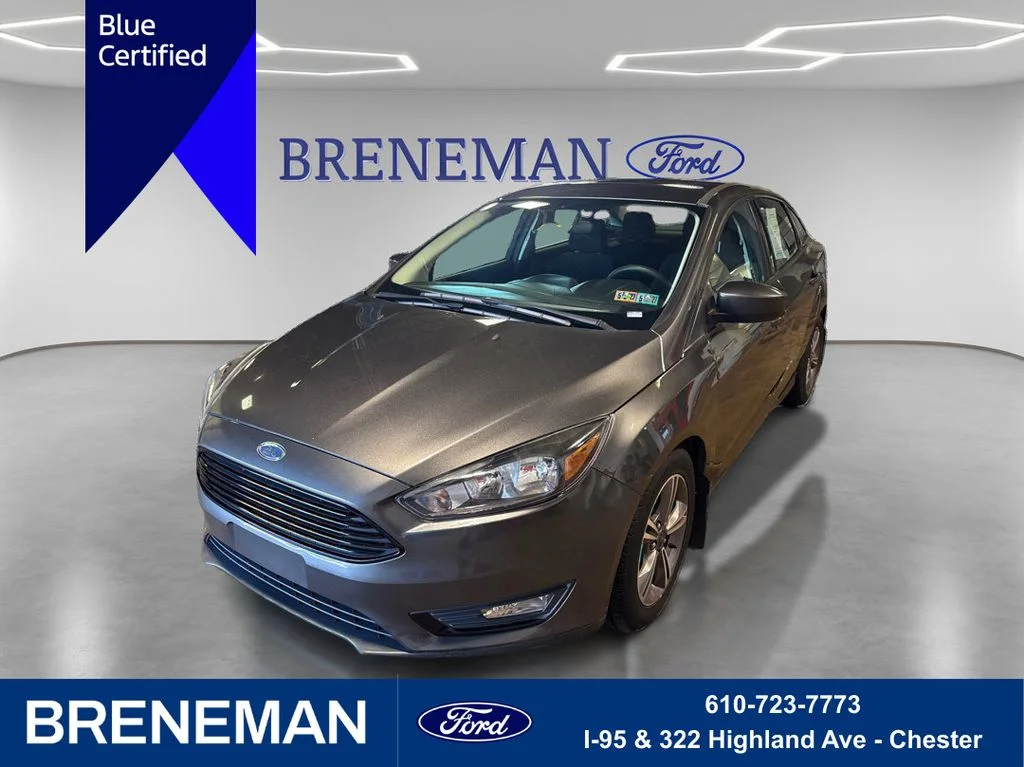 2018 Ford Focus Sedan SE's photo