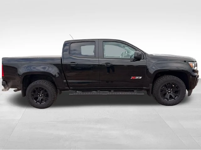 Used 2022 BLACK Chevrolet 4WD Z71 image 7