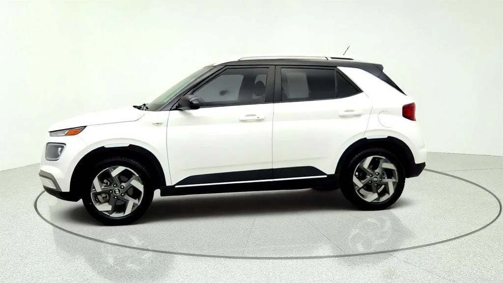 Used 2023 Lunar White Hyundai Limited IVT image 8