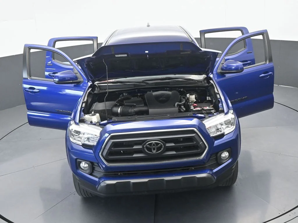 Used 2022 Blue Toyota SR5 image 57