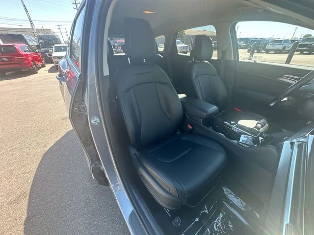 Certified Used 2025 Silver Kia EX image 26