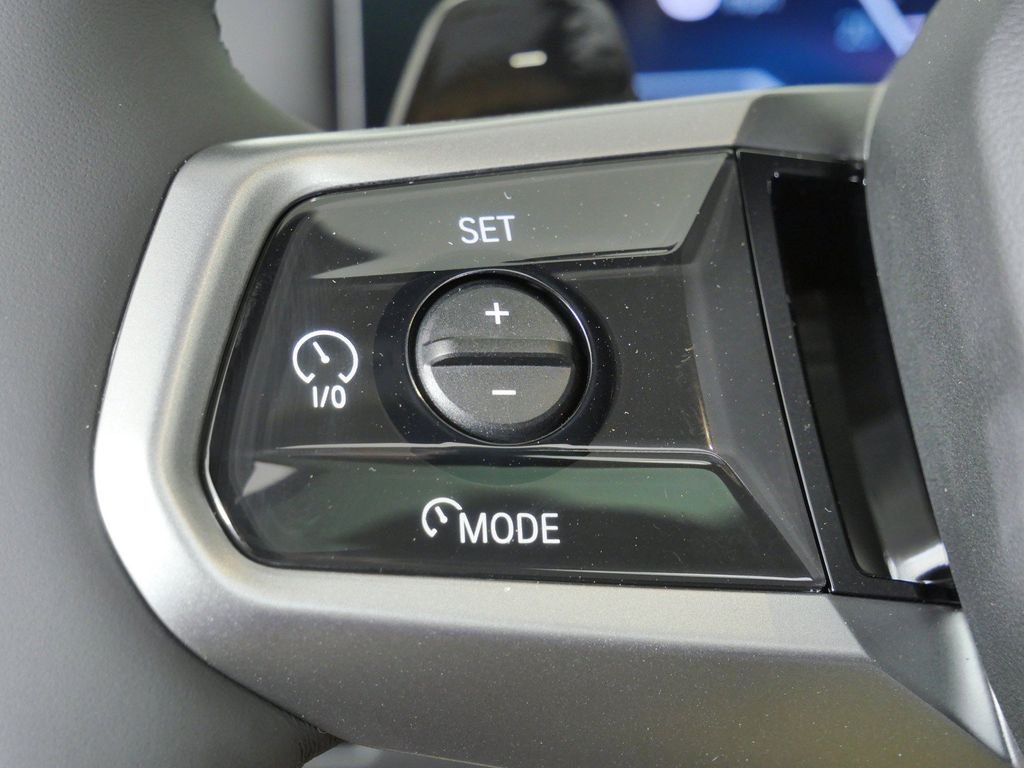 New 2027 Black Sapphire Metallic BMW 530i xDrive image 39