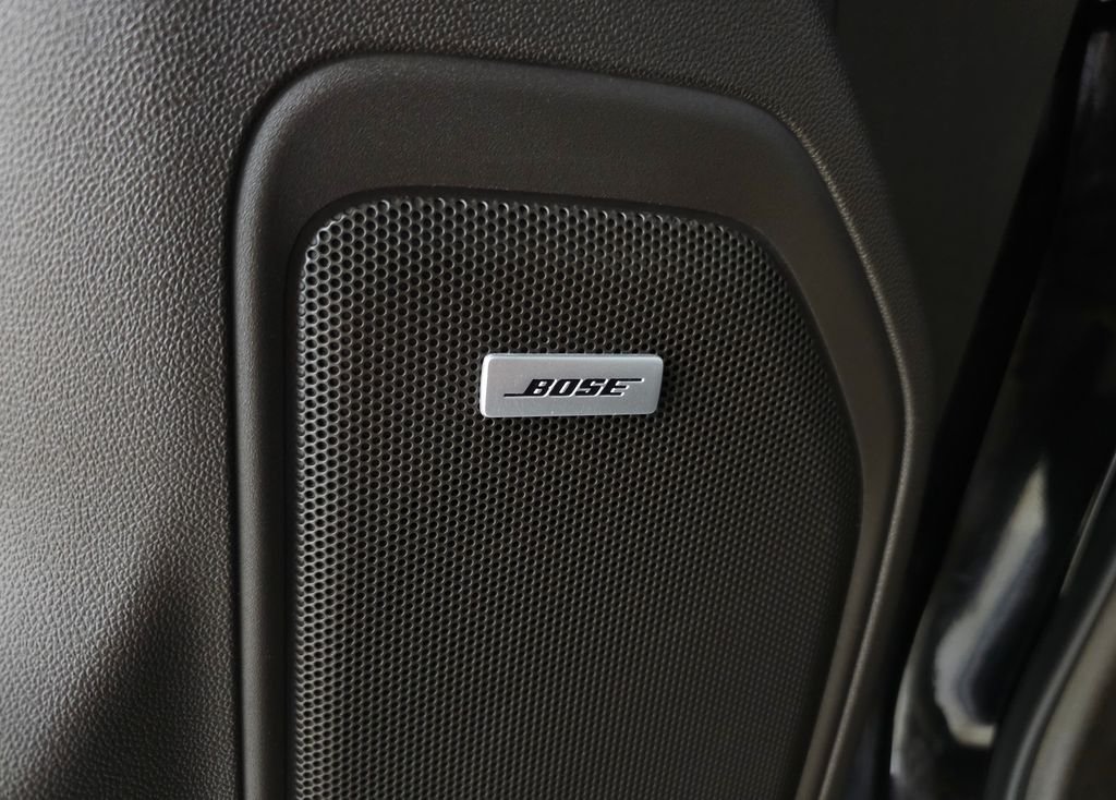 Used 2022 Onyx Black GMC Denali image 13