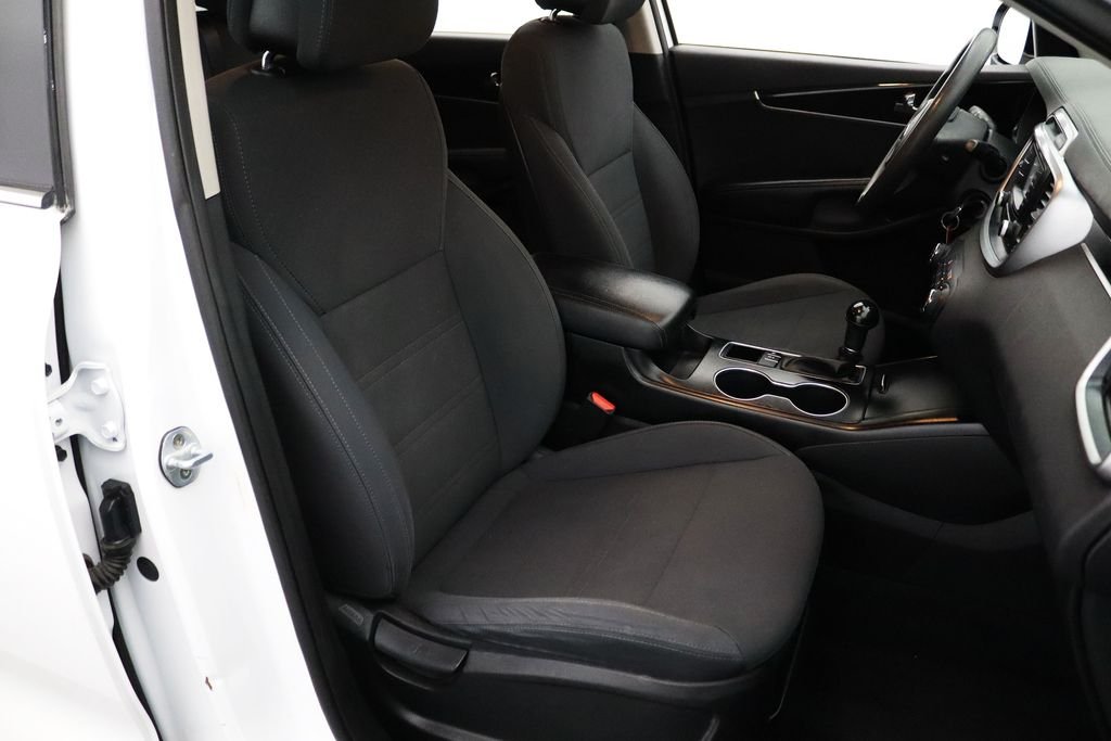 Used 2017 White Kia LX image 14