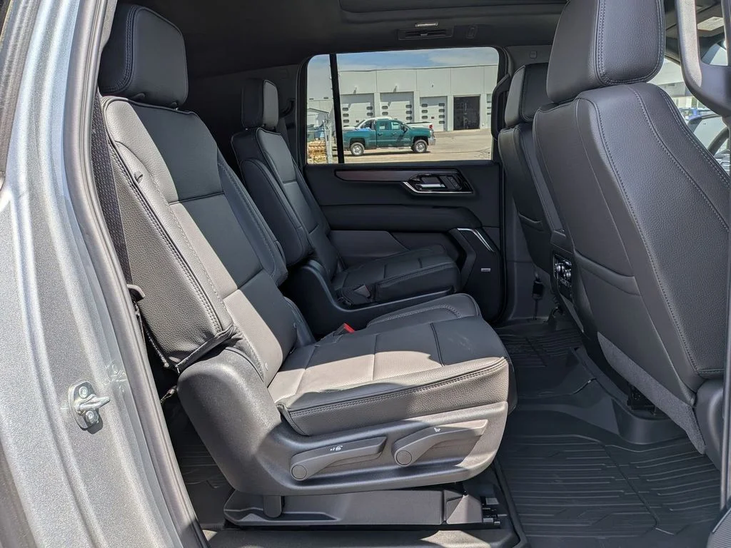 2026 GMC Yukon XL Denali - Photo 23