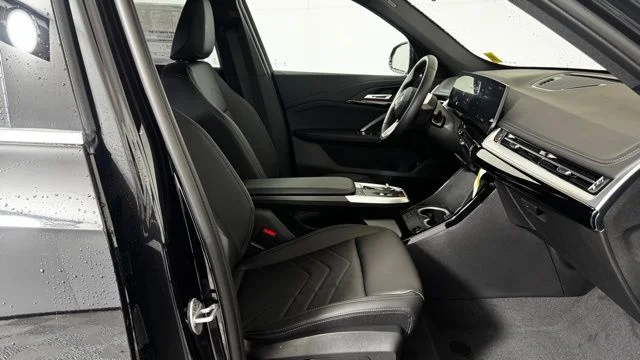 New 2026 Black Sapphire Metallic BMW xDrive28i image 21