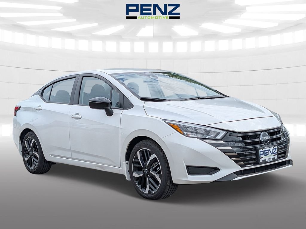 2025 Nissan Versa 1.6 SR CVT's photo