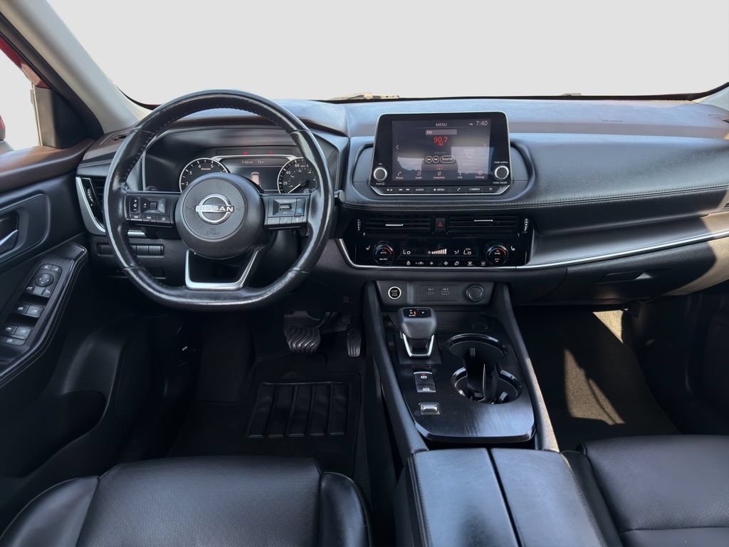 Used 2022 Red Nissan SV FWD image 14