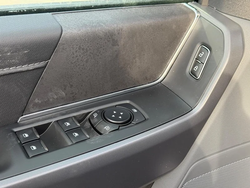 New 2026 Agate Black Metallic Ford XLT 4WD SuperCrew 5.5