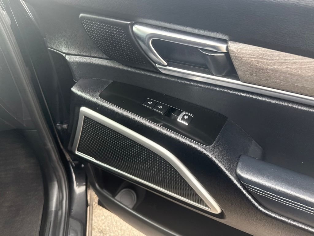 Used 2021 Ebony Black Kia EX image 34
