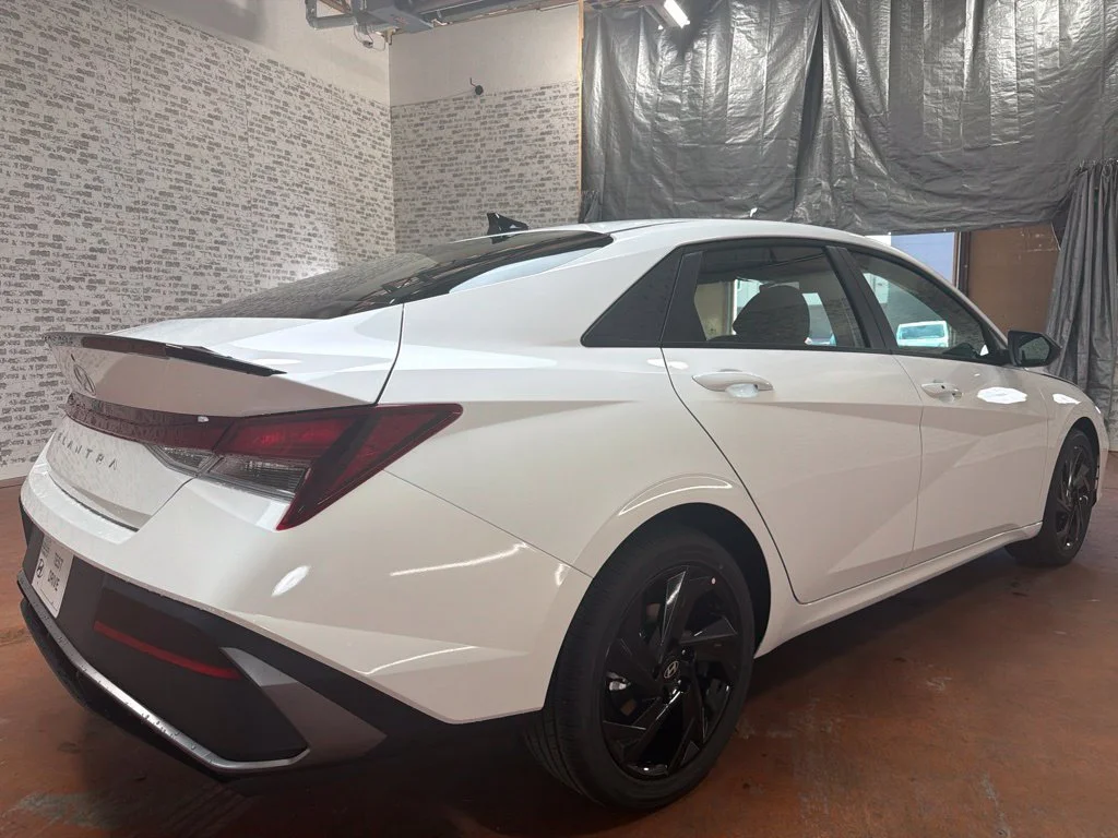 New 2026 Serenity White Hyundai SEL Sport image 7